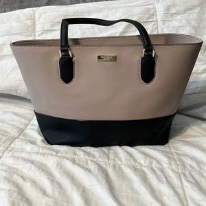 Kate Spade Pink and Black Medium Tote bag from a smoke free home.